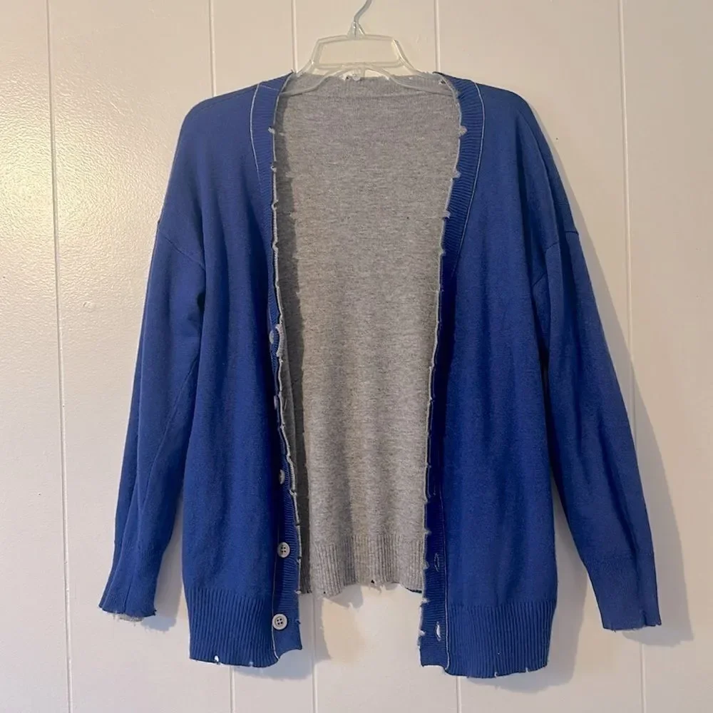 FATE Reversable Distressed Oversized Cardigan Small medium Gray Blue